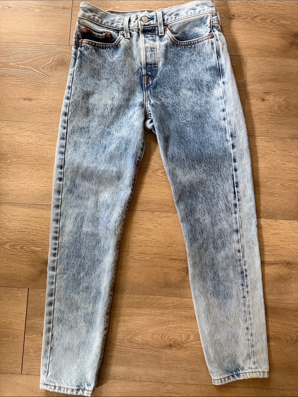 Vintage Levi’s Women’s Jeans – Athens Light Wash